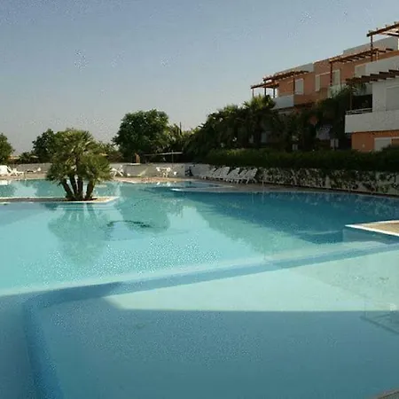 Aparthotel Tramonti Sant Isidoro (Apulia)