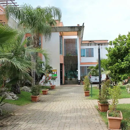 Tramonti Lägenhetshotell 3*